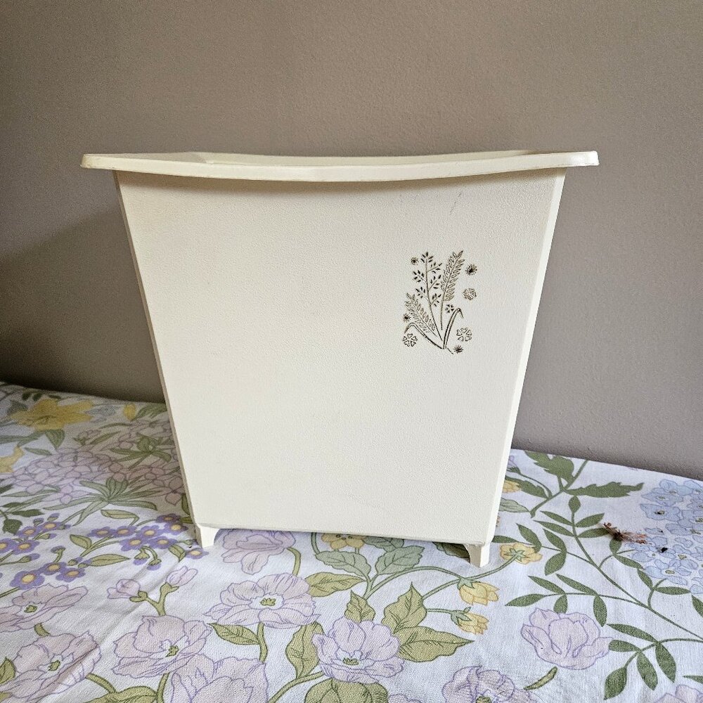 Mid Century Trash Can Beige